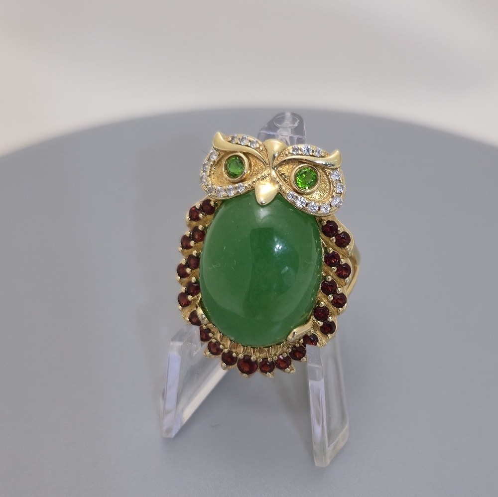 Vintage-Inspired Green Jade Owl Ring (Gold Over Sterling Silver)